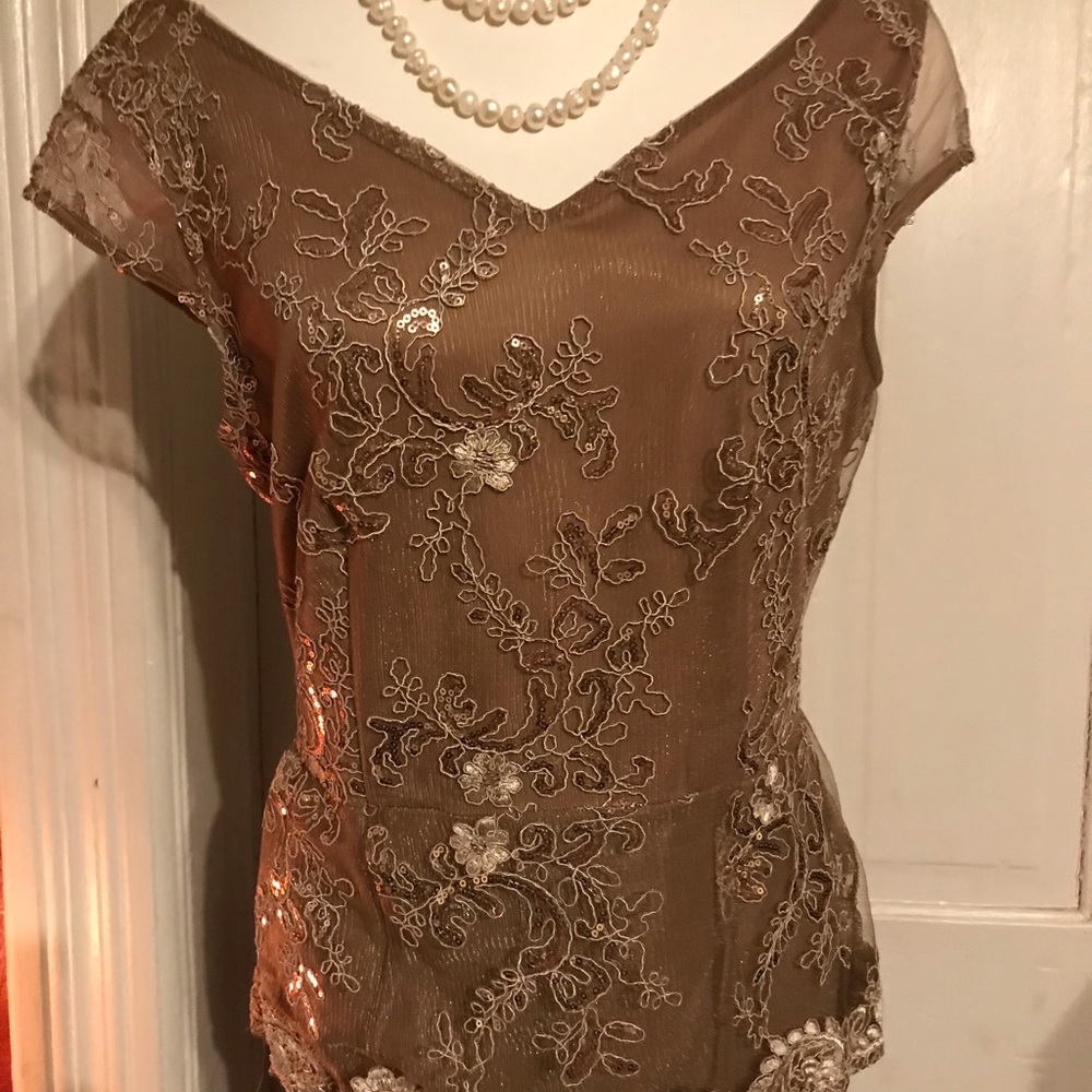 Stunning beautiful mother of the bride dress size: S  by: Candalite - Picture 3 of 14